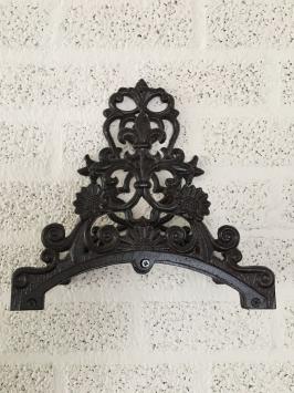 Wasserschlauchhalter aus Gusseisen - schwarz - romantisch